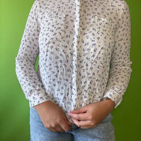 White button down rayon shirt with blue flowers - Picture 3 of 5